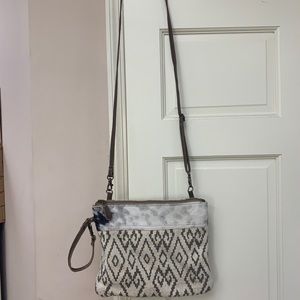 Myra Bag Crossbody